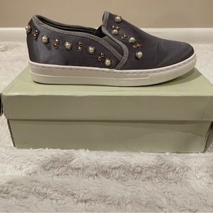 Boohoo grey slide in skater sneaker. Brand new never worn.